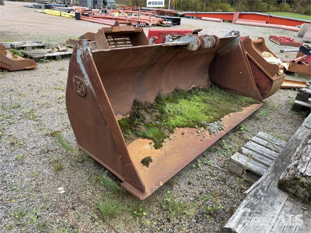 Viby Jern B20 挖斗