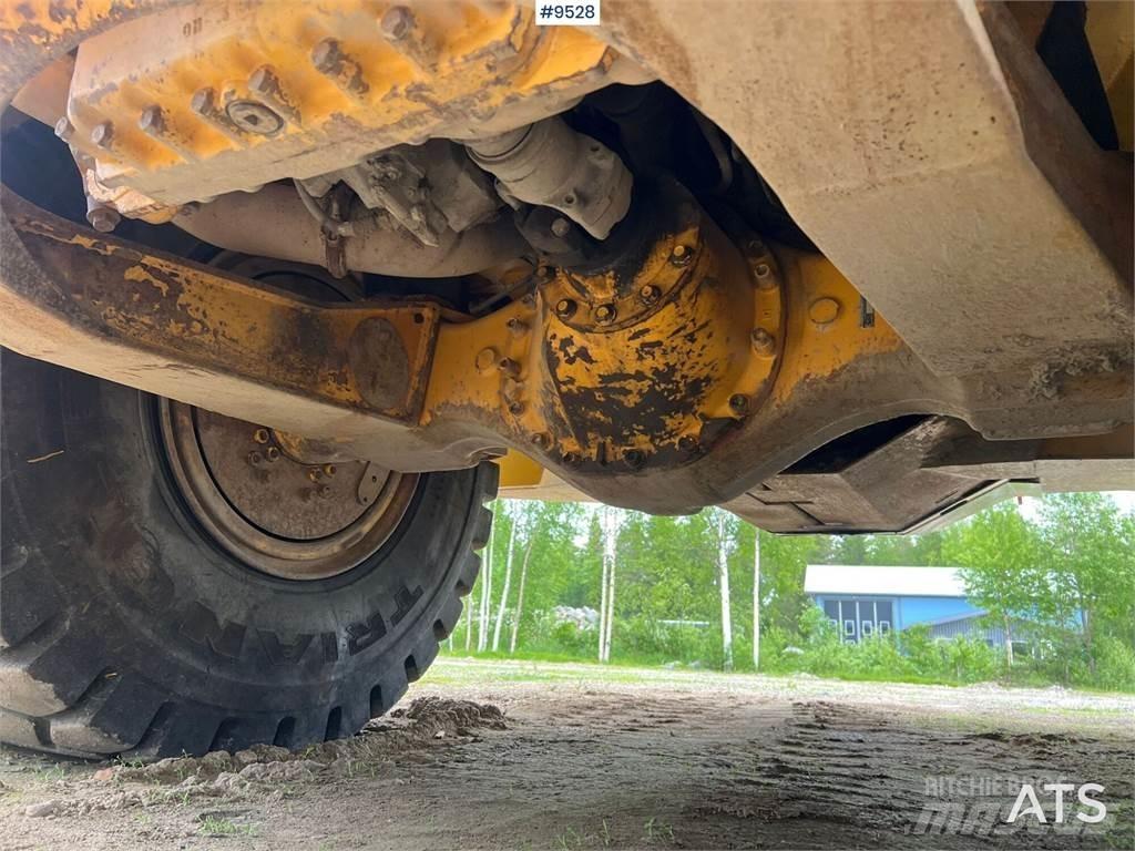 Volvo A25D 铰接式自卸车