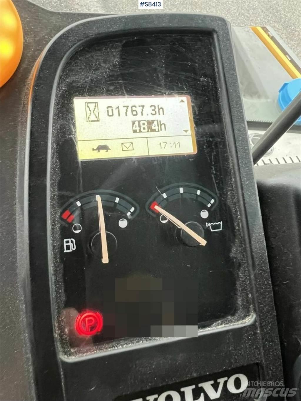 Volvo DD105 滚筒