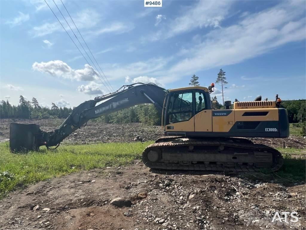 Volvo EC300DL 履带挖掘机