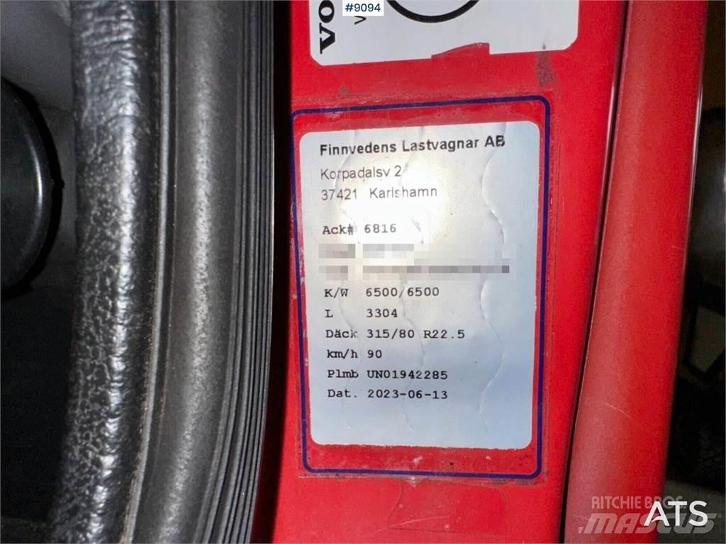 Volvo FL12 工程吊钩车