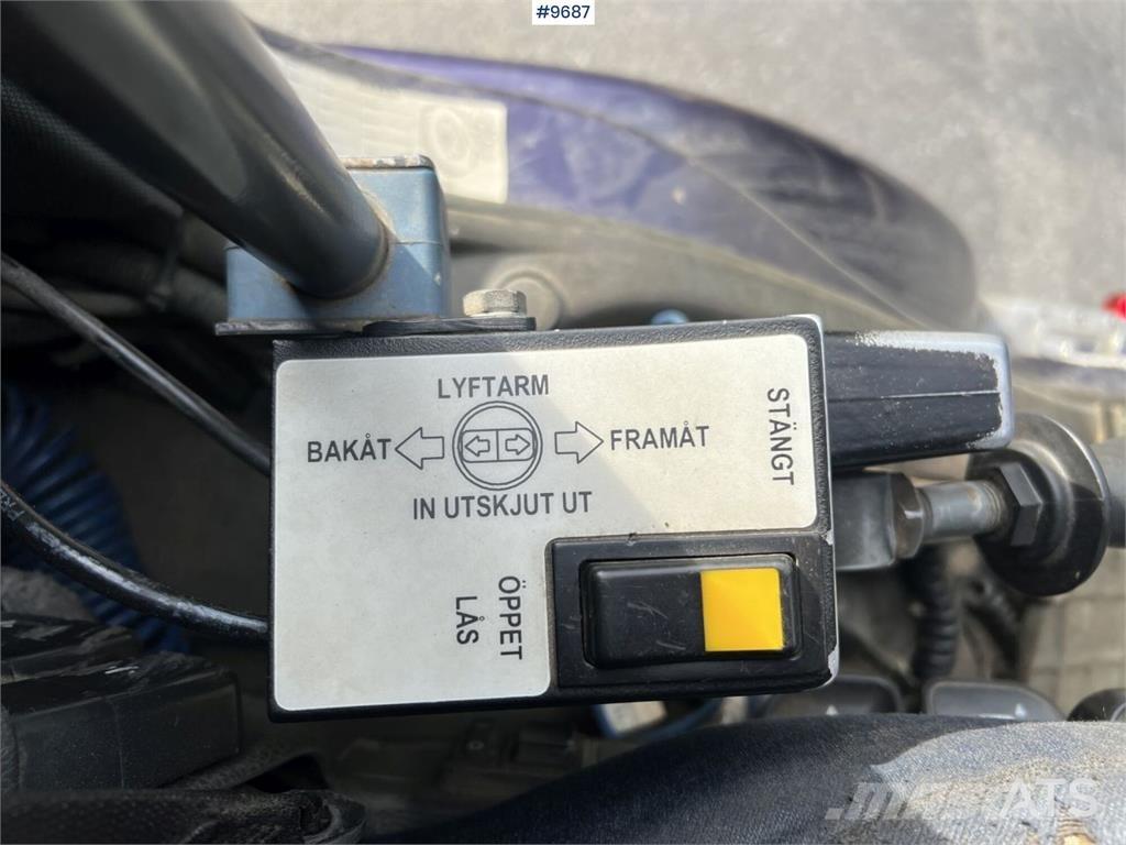 Volvo FM-380 6*2 工程吊钩车