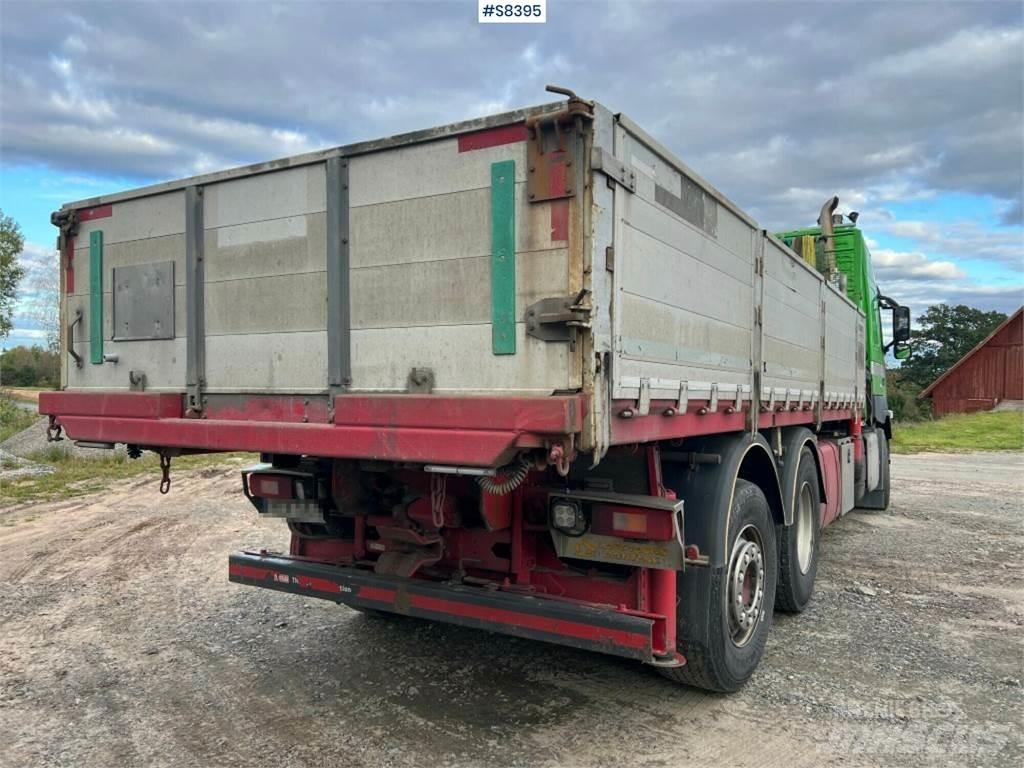 Volvo FM 6x2 起重车