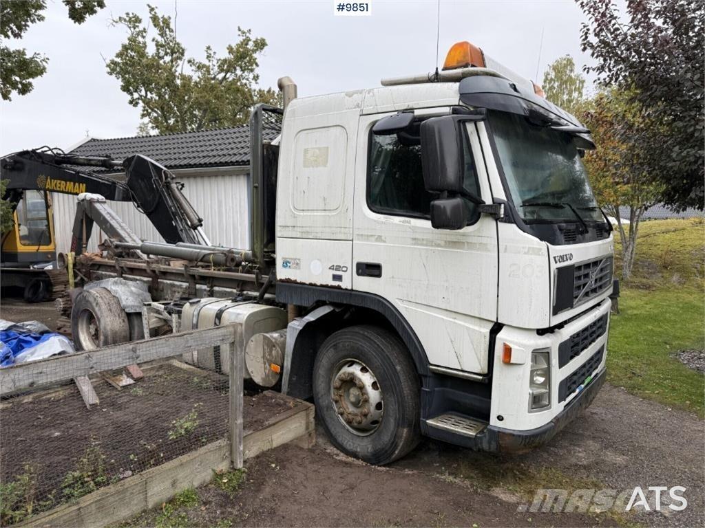 Volvo FM12 工程吊钩车