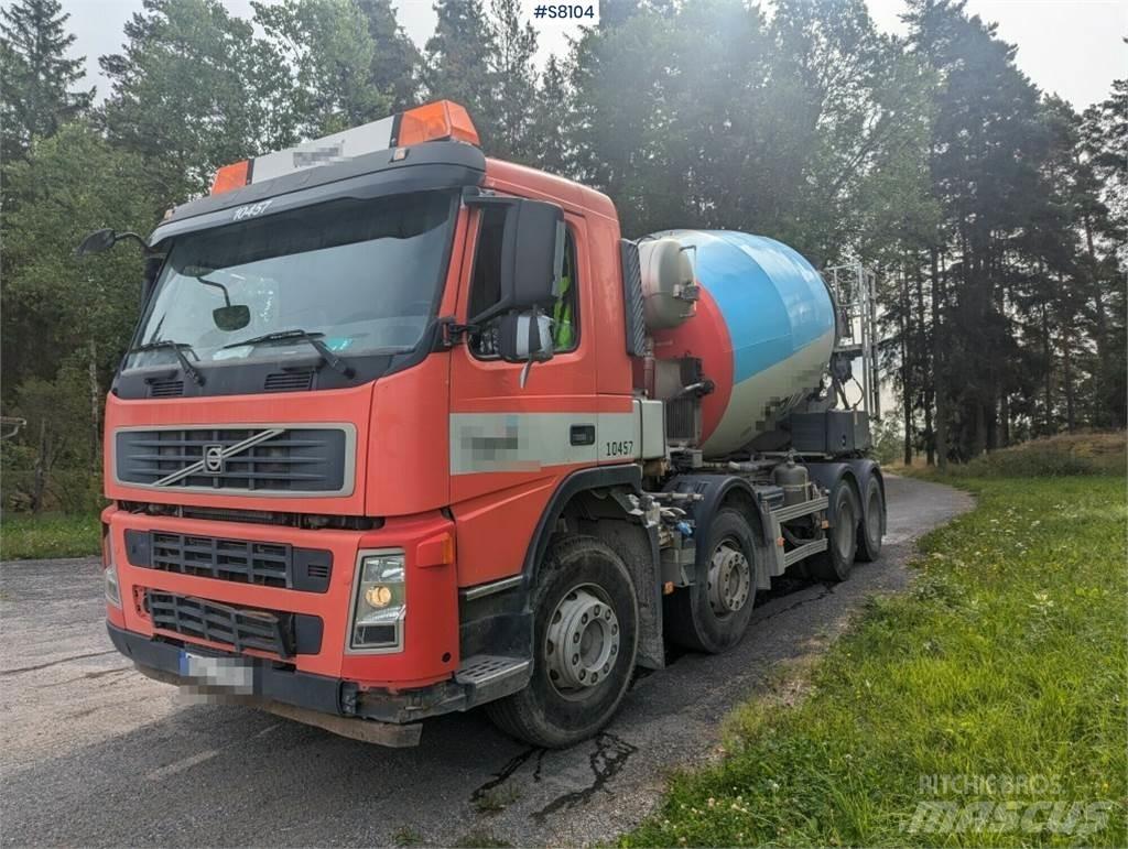 Volvo FM400 8X4 混凝土搅拌车