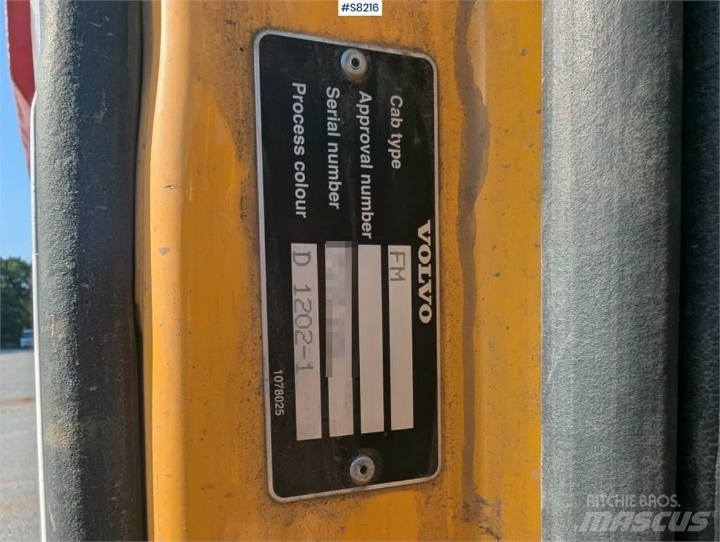 Volvo FMX 6X2 自卸式货车
