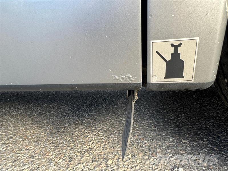 MAN NEOPLAN 长途公共汽车