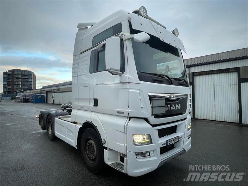 MAN TGX 牵引车