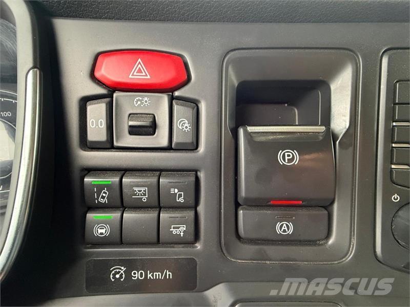 Scania R500 工程吊钩车