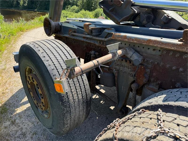 Volvo FH 工程吊钩车