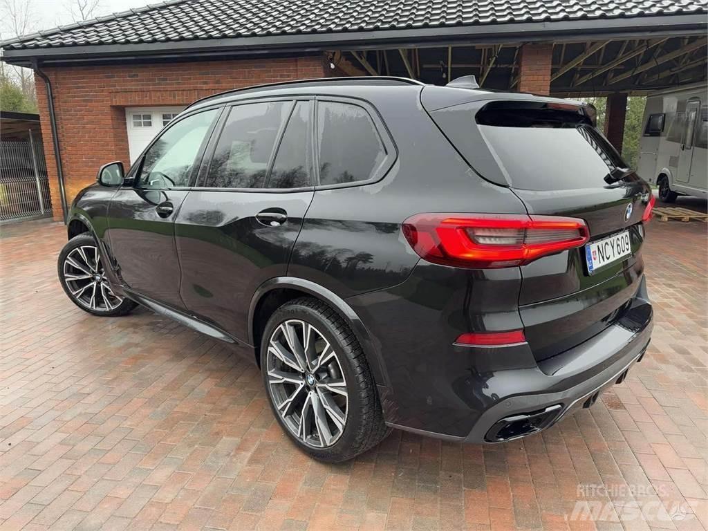 BMW  汽车