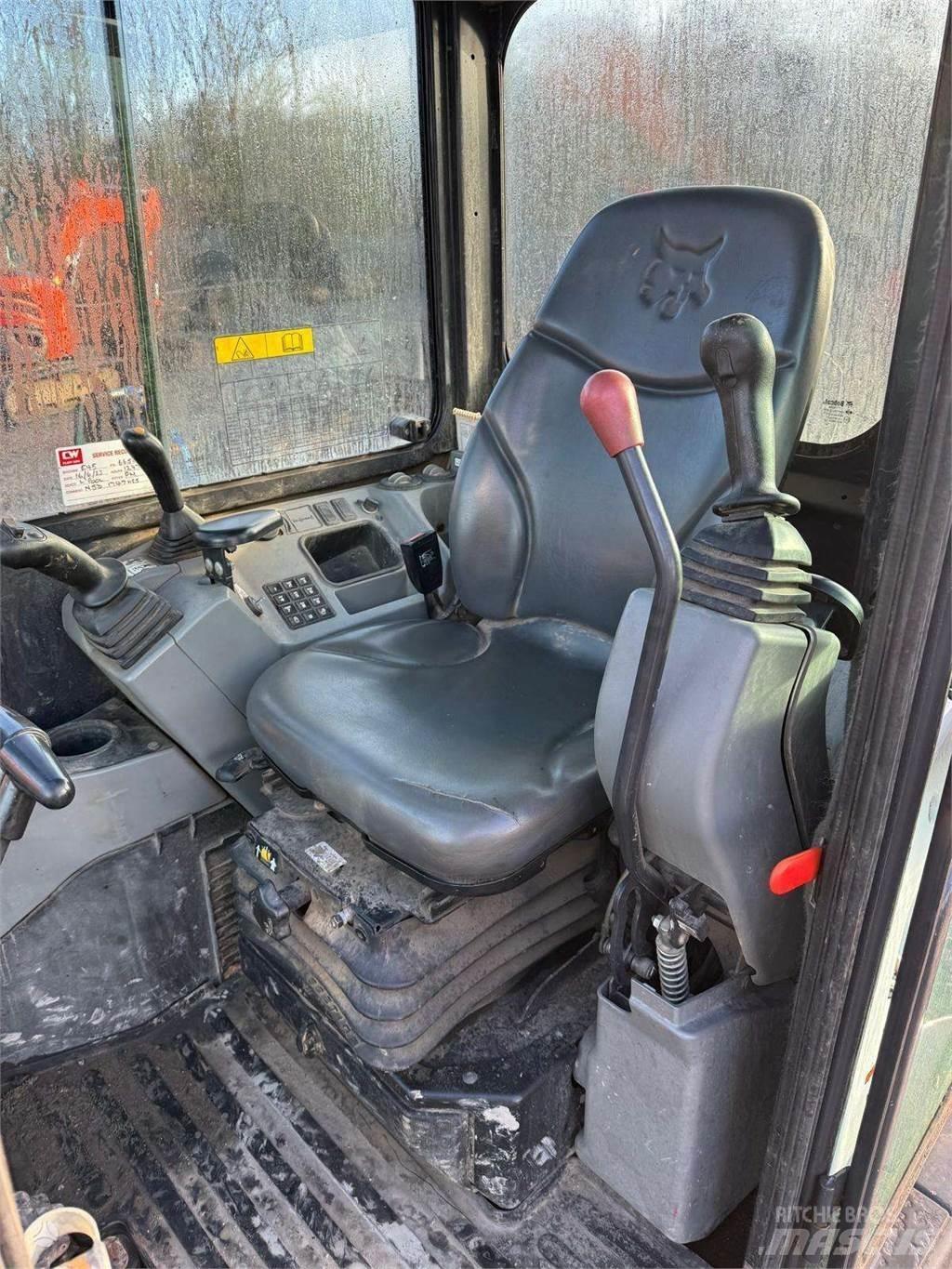 Bobcat E45 履带挖掘机