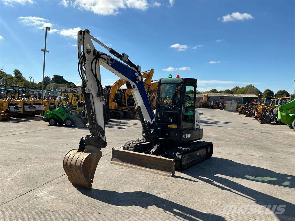 Bobcat E50 履带挖掘机
