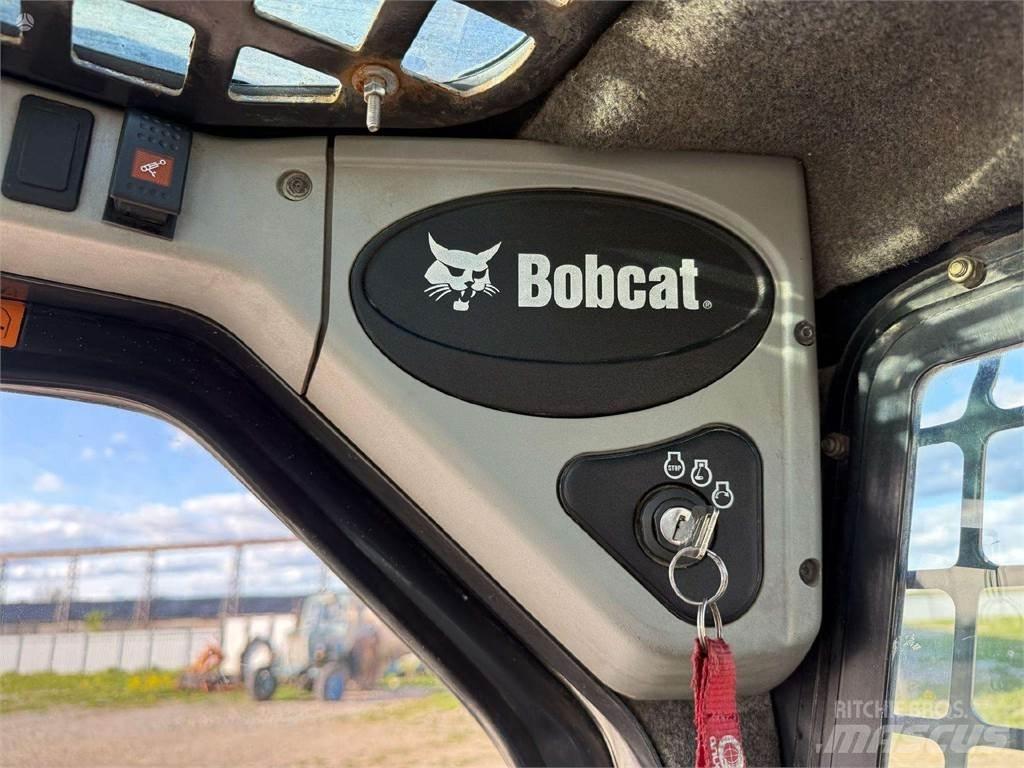 Bobcat S130 小型装载机