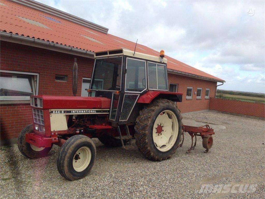 Case IH 844 农业机械-其他