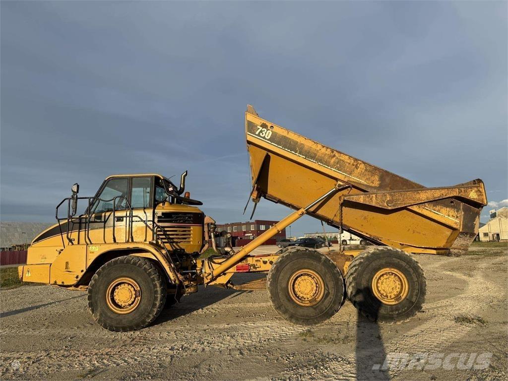 CAT 730 铰接式自卸车