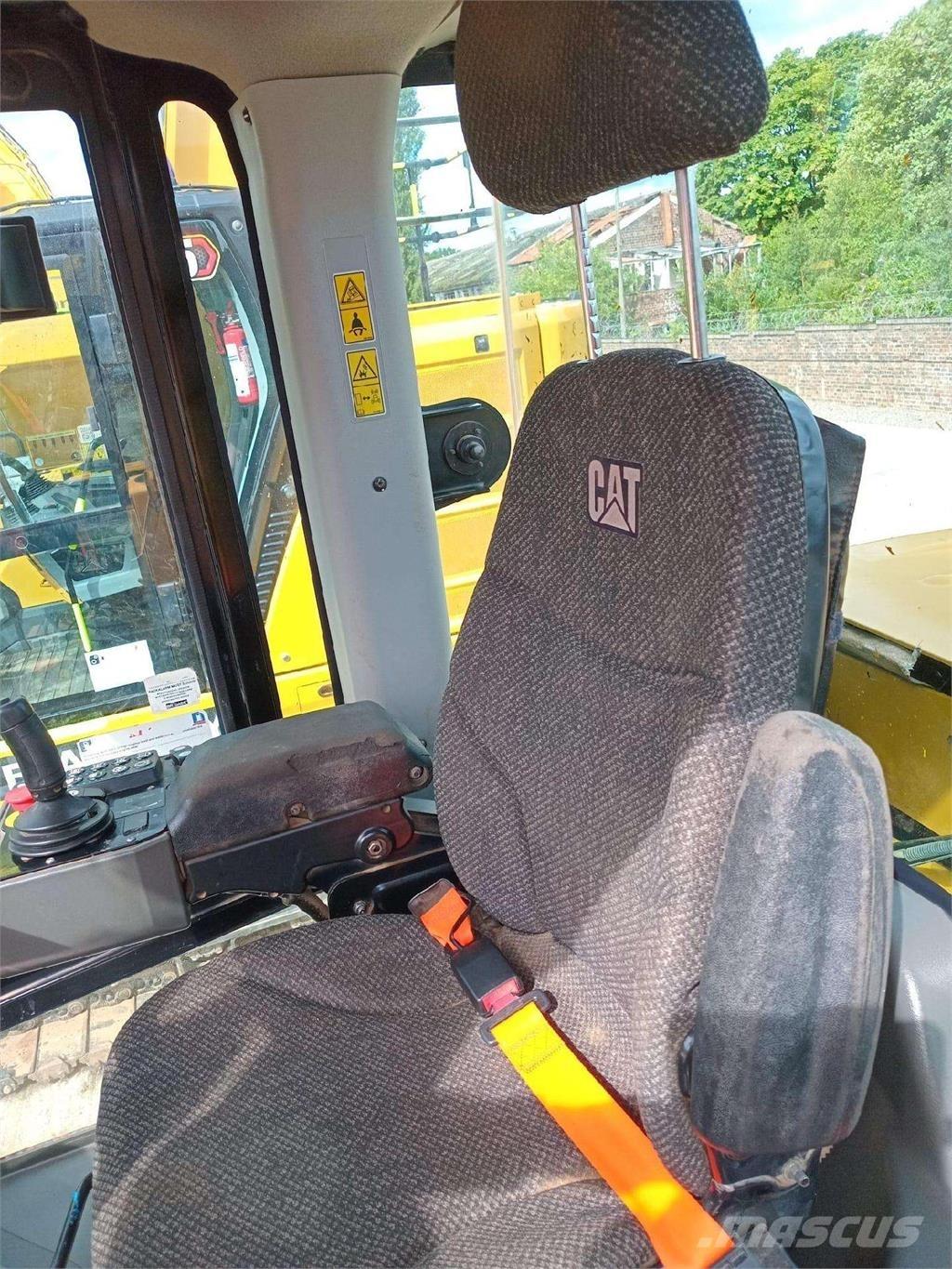 CAT CS 66 B 单轮压路机