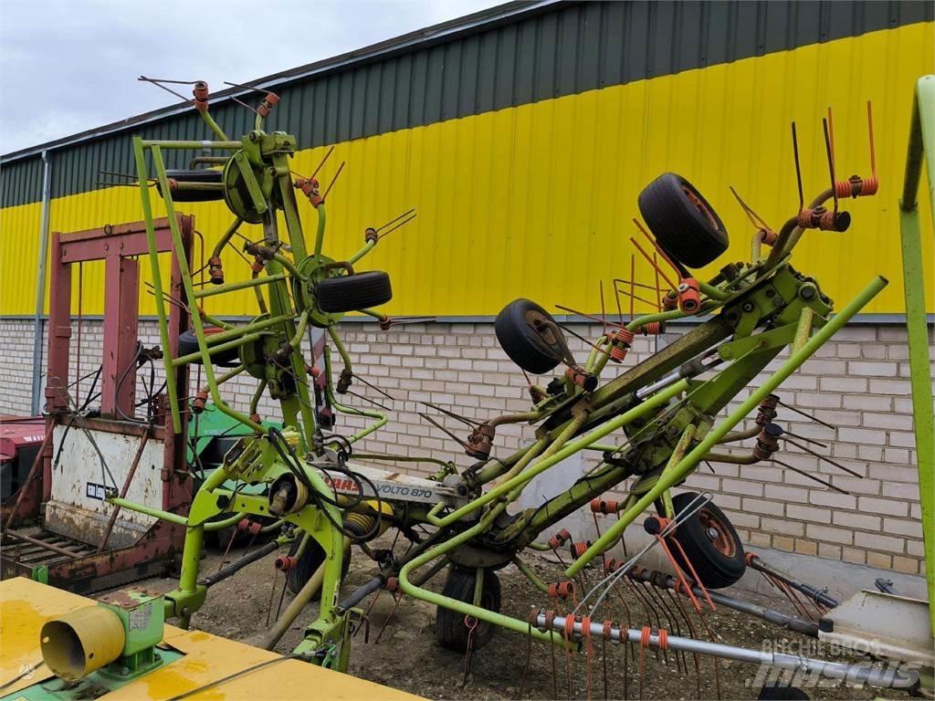 CLAAS VOLTO 870 犁耙和摊草机