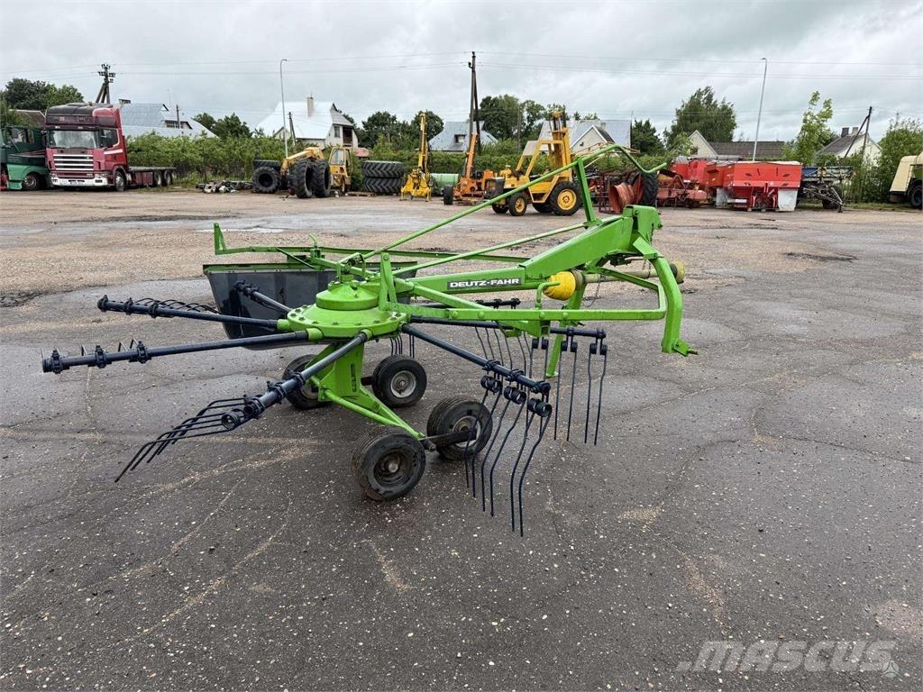 Deutz-Fahr 300 饲料加工设备