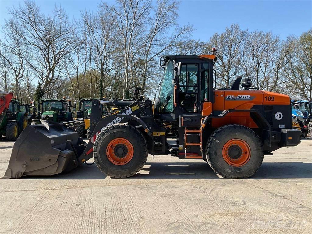 Doosan DL280 轮式装载机