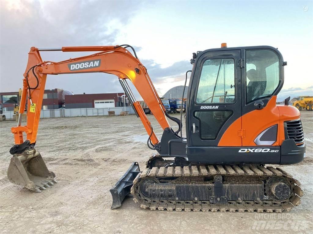 Doosan DX 60 C 小型挖掘机
