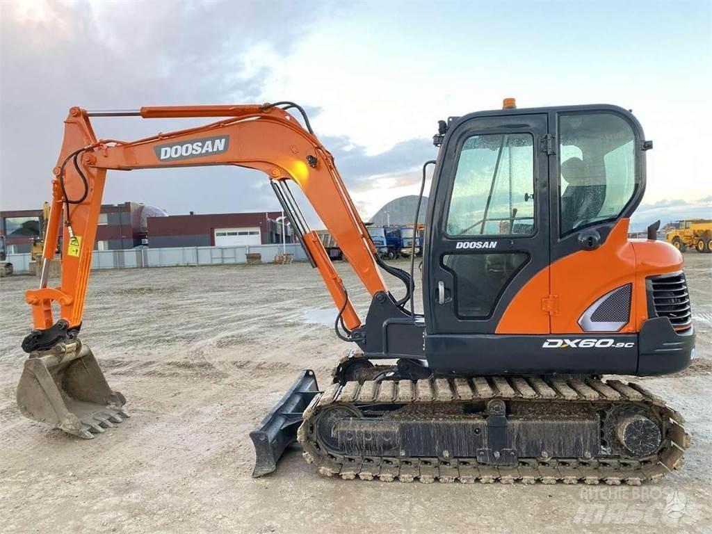 Doosan DX 60 C 小型挖掘机