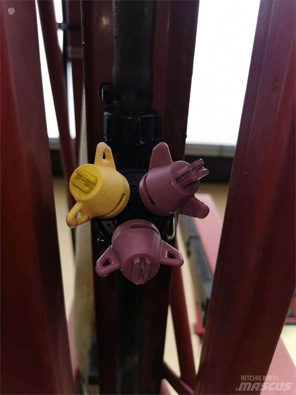 Hardi Mega 自走式喷雾机