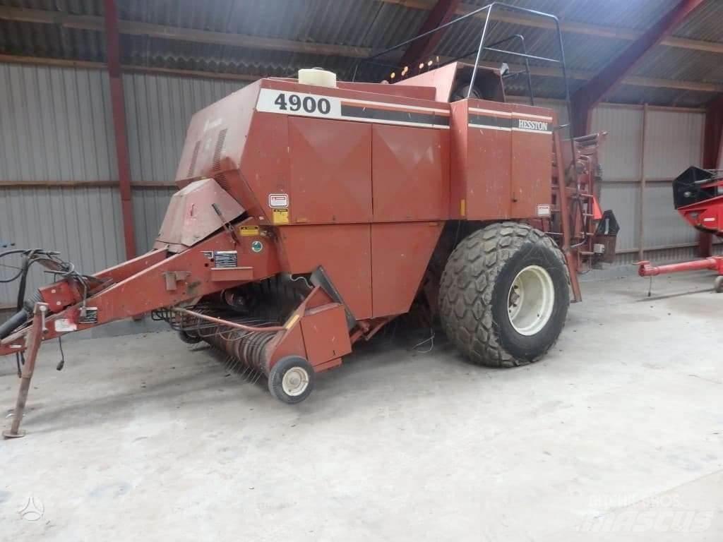 Hesston 4900 圆捆打捆机