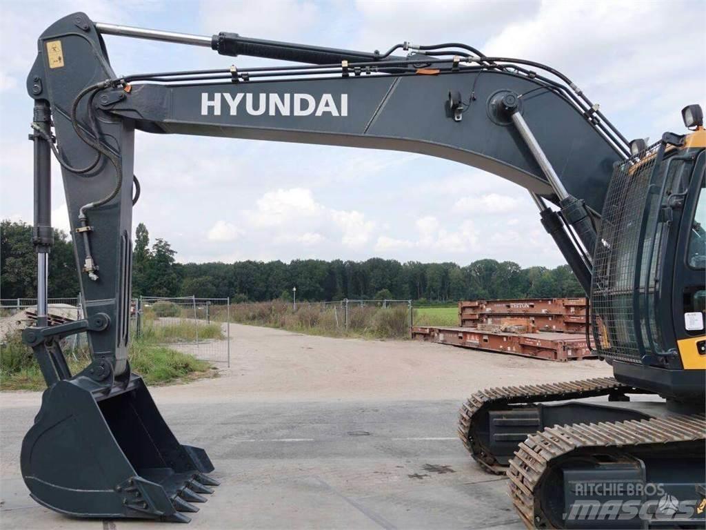Hyundai R215 履带挖掘机