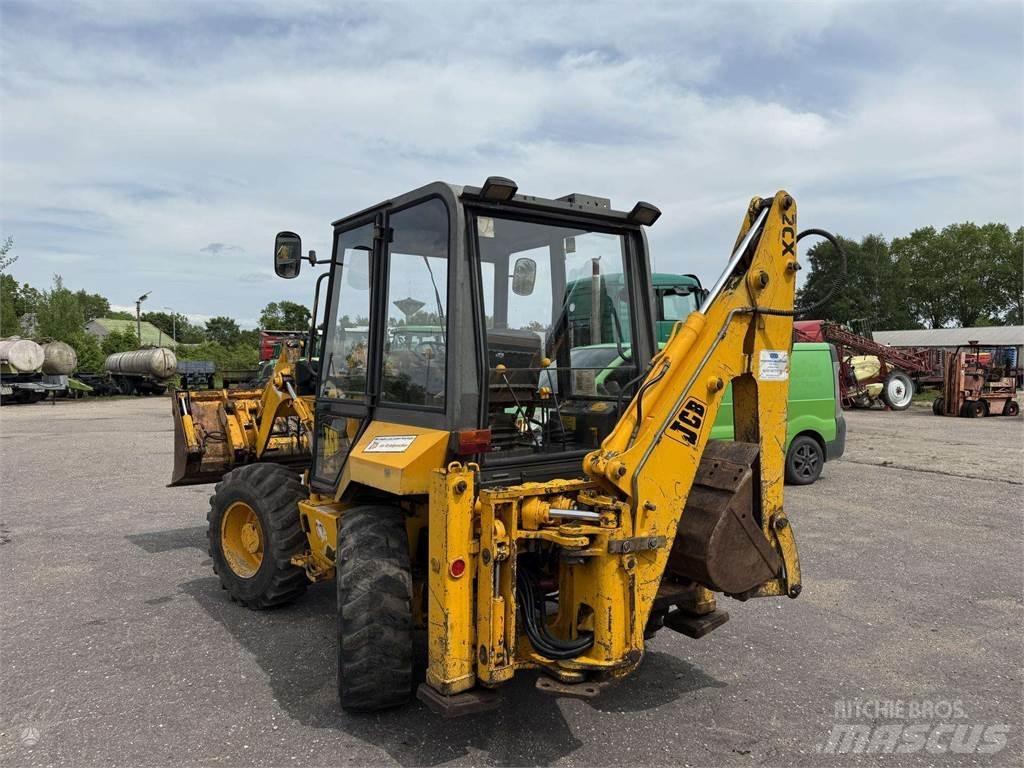 JCB 2CX 反铲装载机