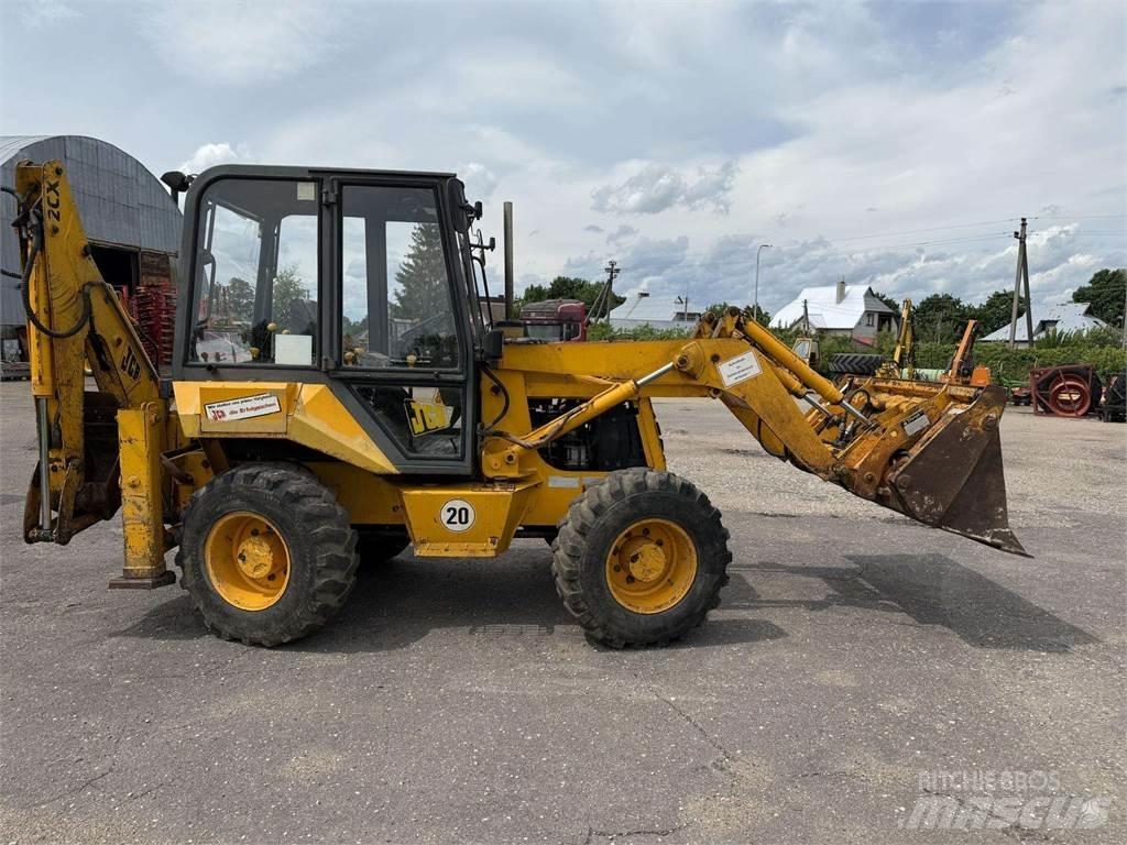 JCB 2CX 反铲装载机
