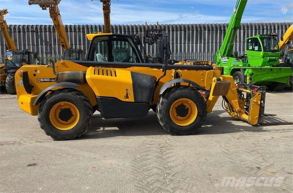 JCB 540-140 伸缩臂叉装车|叉装车
