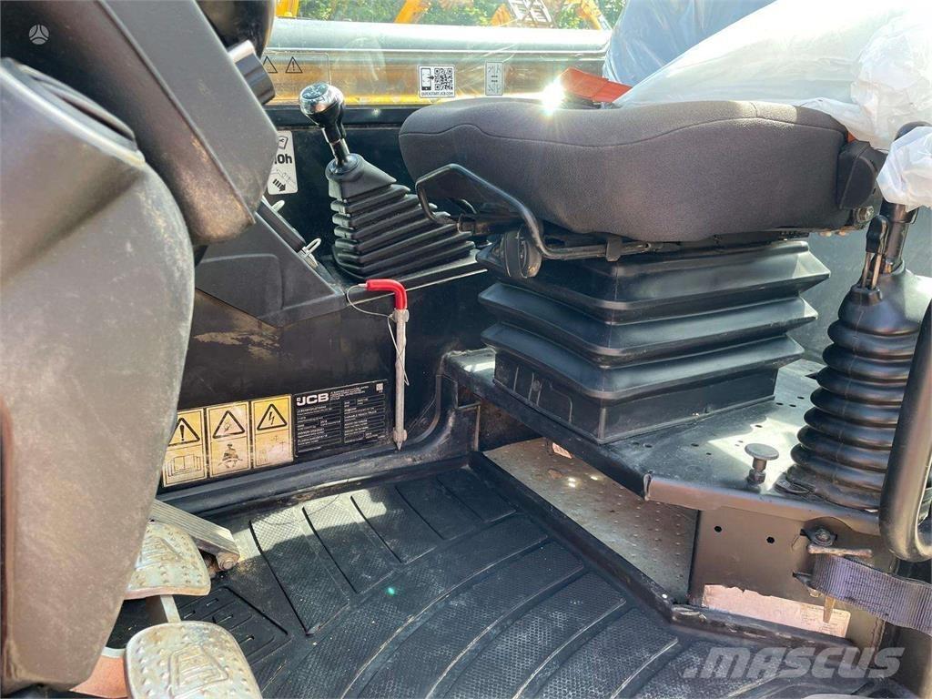 JCB 540-140 伸缩臂叉装车|叉装车