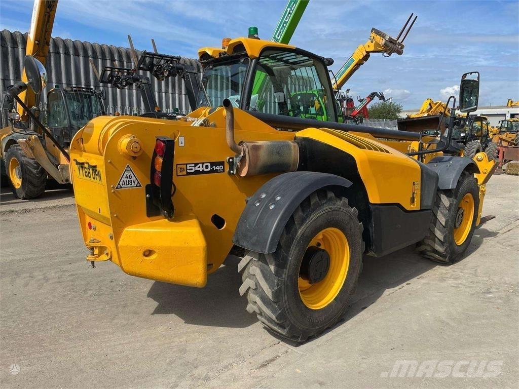 JCB 540-140 伸缩臂叉装车|叉装车