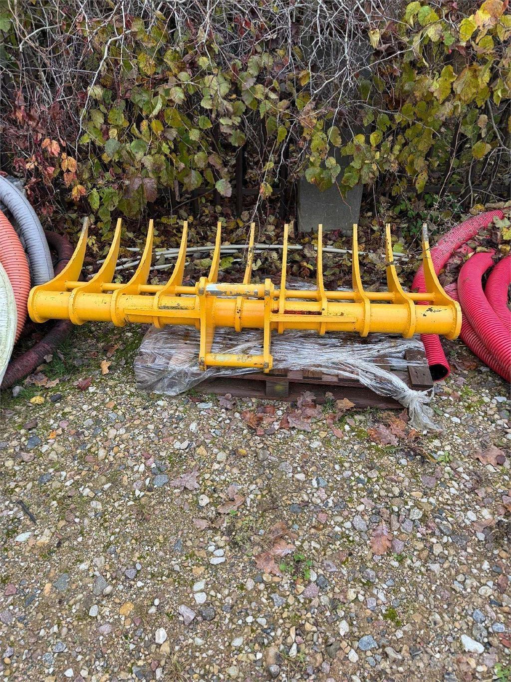 JCB JS145LR 履带挖掘机