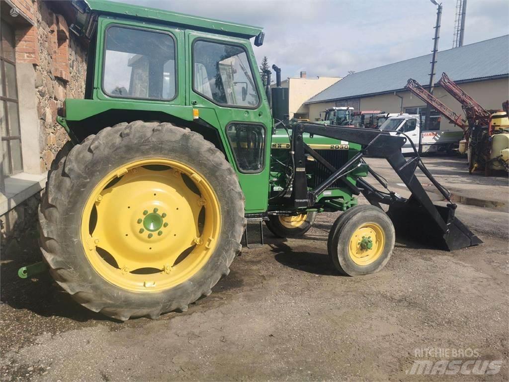 John Deere 2030 拖拉机/农用车