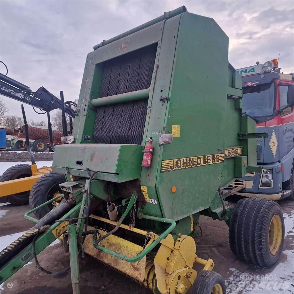 John Deere 590 圆捆打捆机