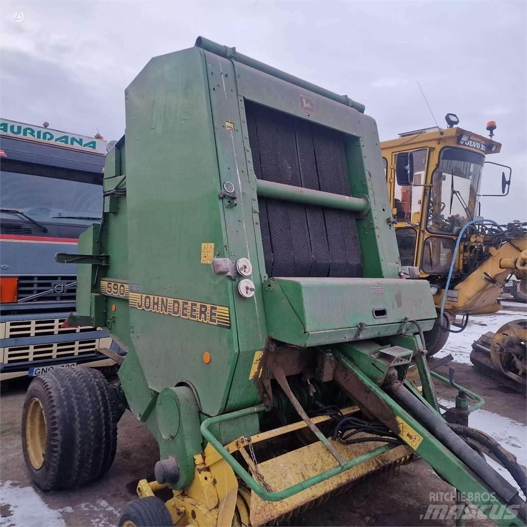 John Deere 590 圆捆打捆机