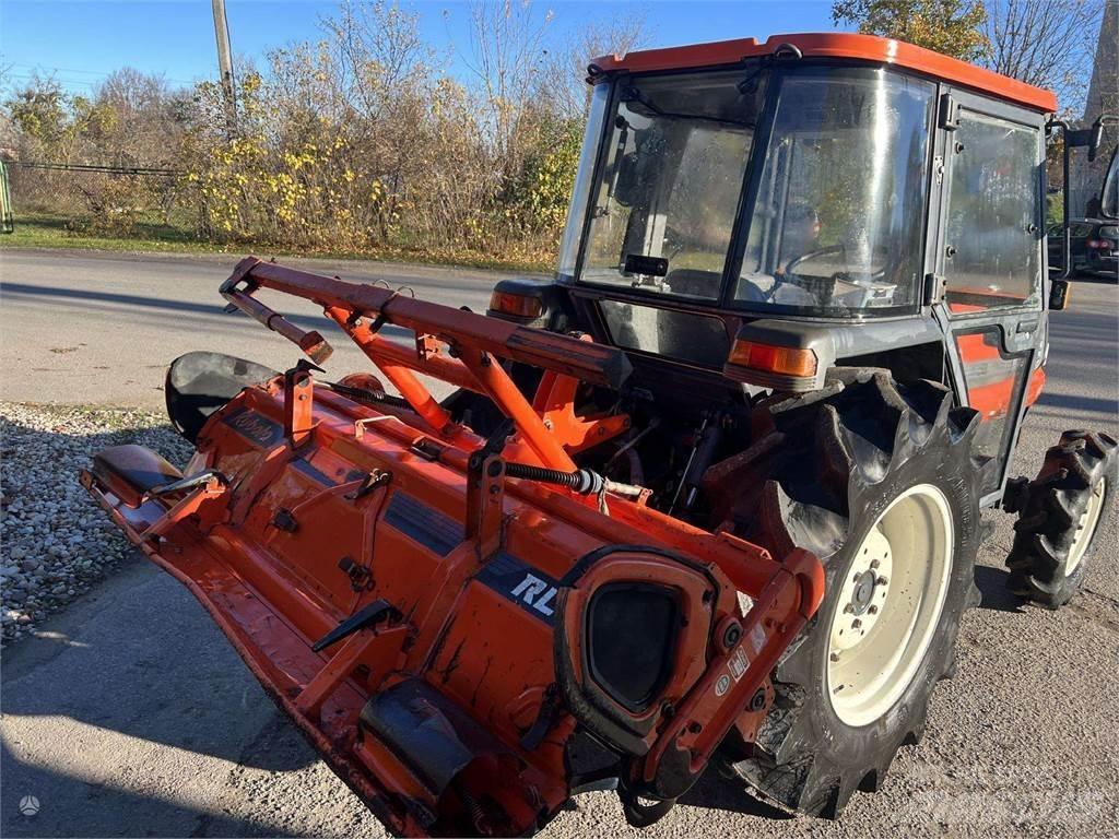 Kubota GL320 拖拉机/农用车