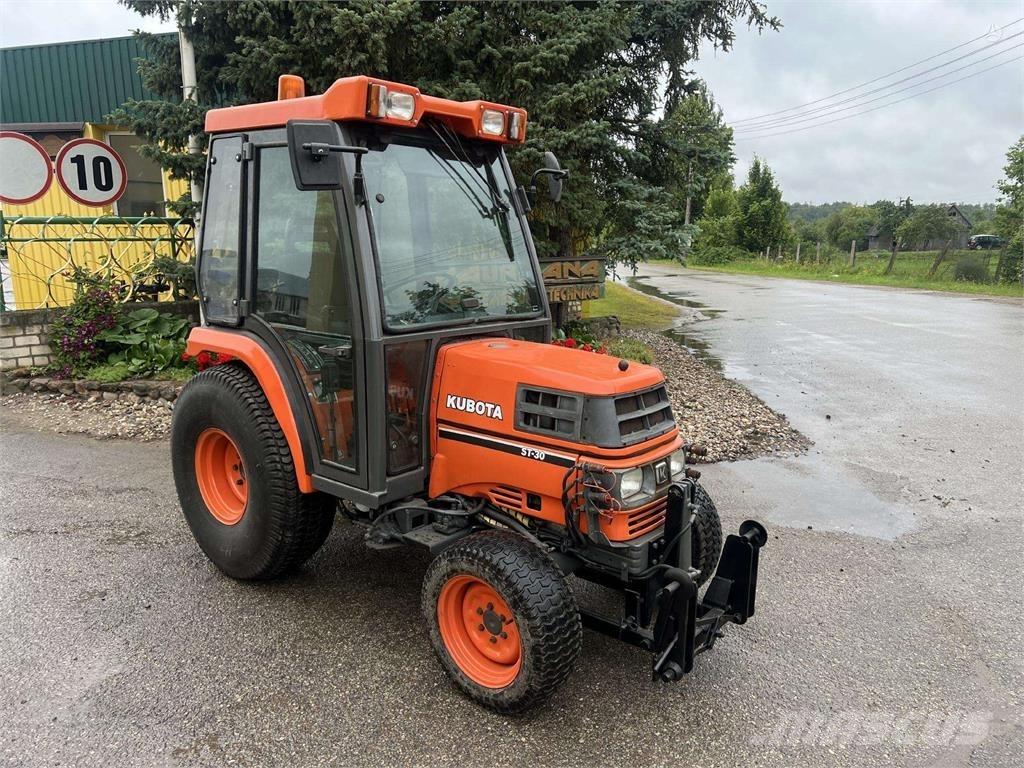 Kubota ST-30 拖拉机/农用车