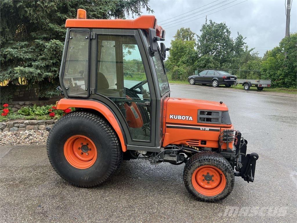 Kubota ST-30 拖拉机/农用车