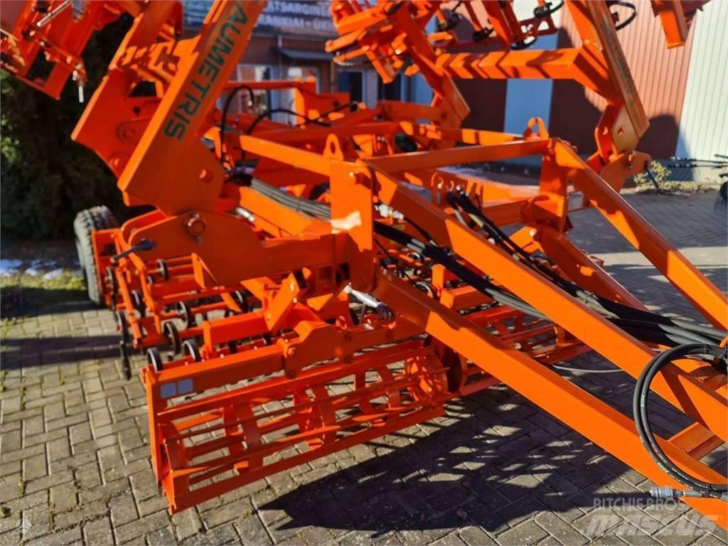 Laumetris KLG 5 钉齿耙