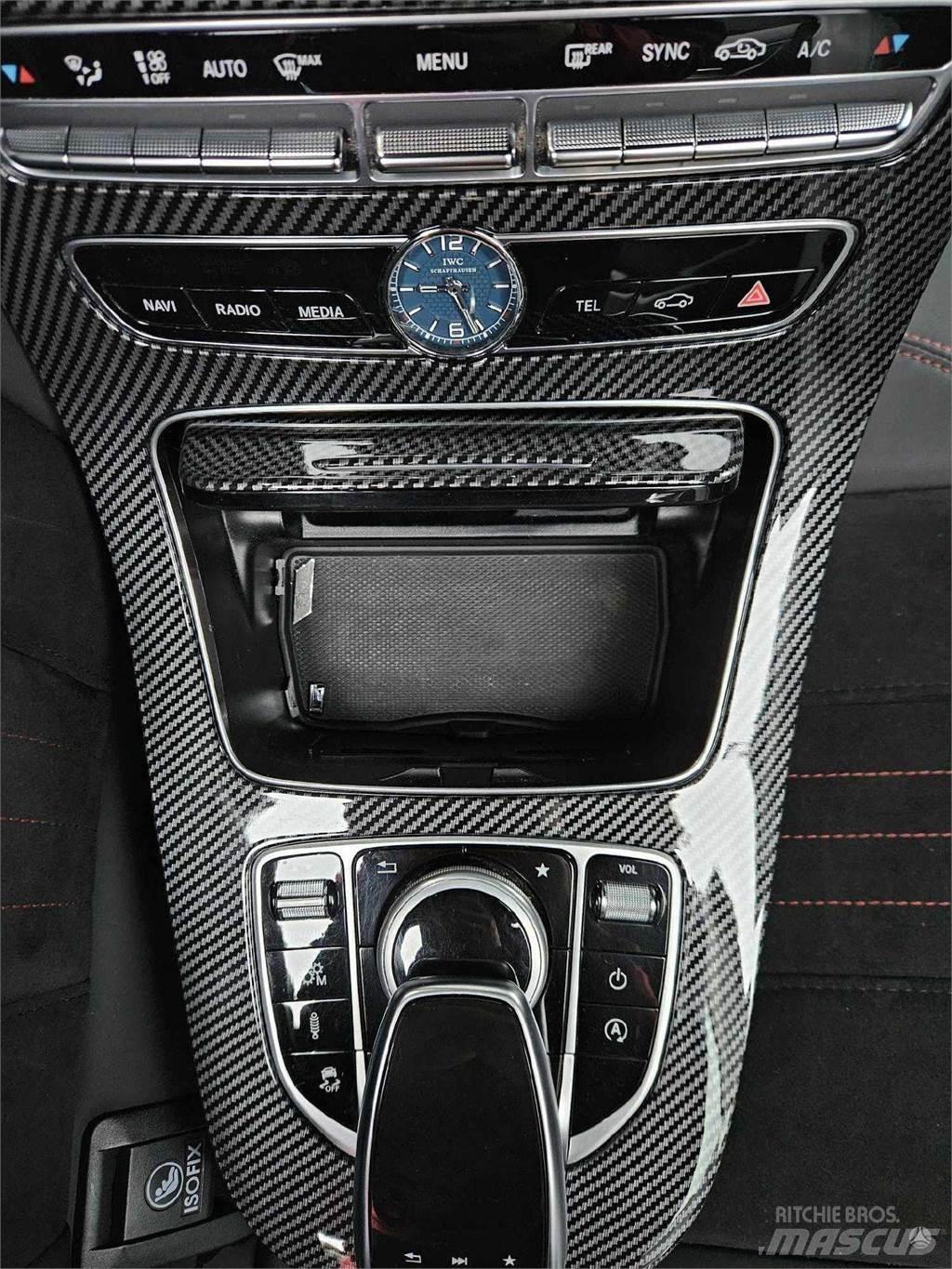 Mercedes-Benz  运输工具-其他