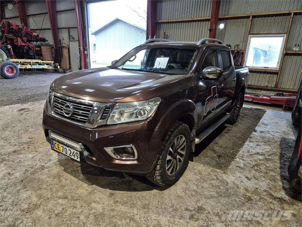 Nissan  汽车