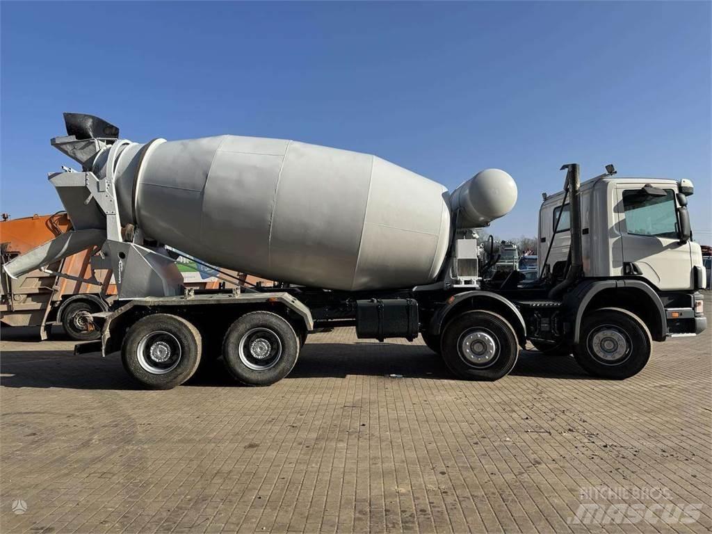 Scania P124 8x4 混凝土搅拌车