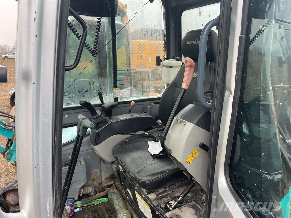 Sunward SWE25B 小型挖掘机