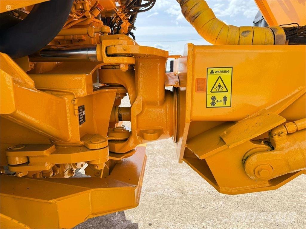 Volvo A25C 铰接式自卸车