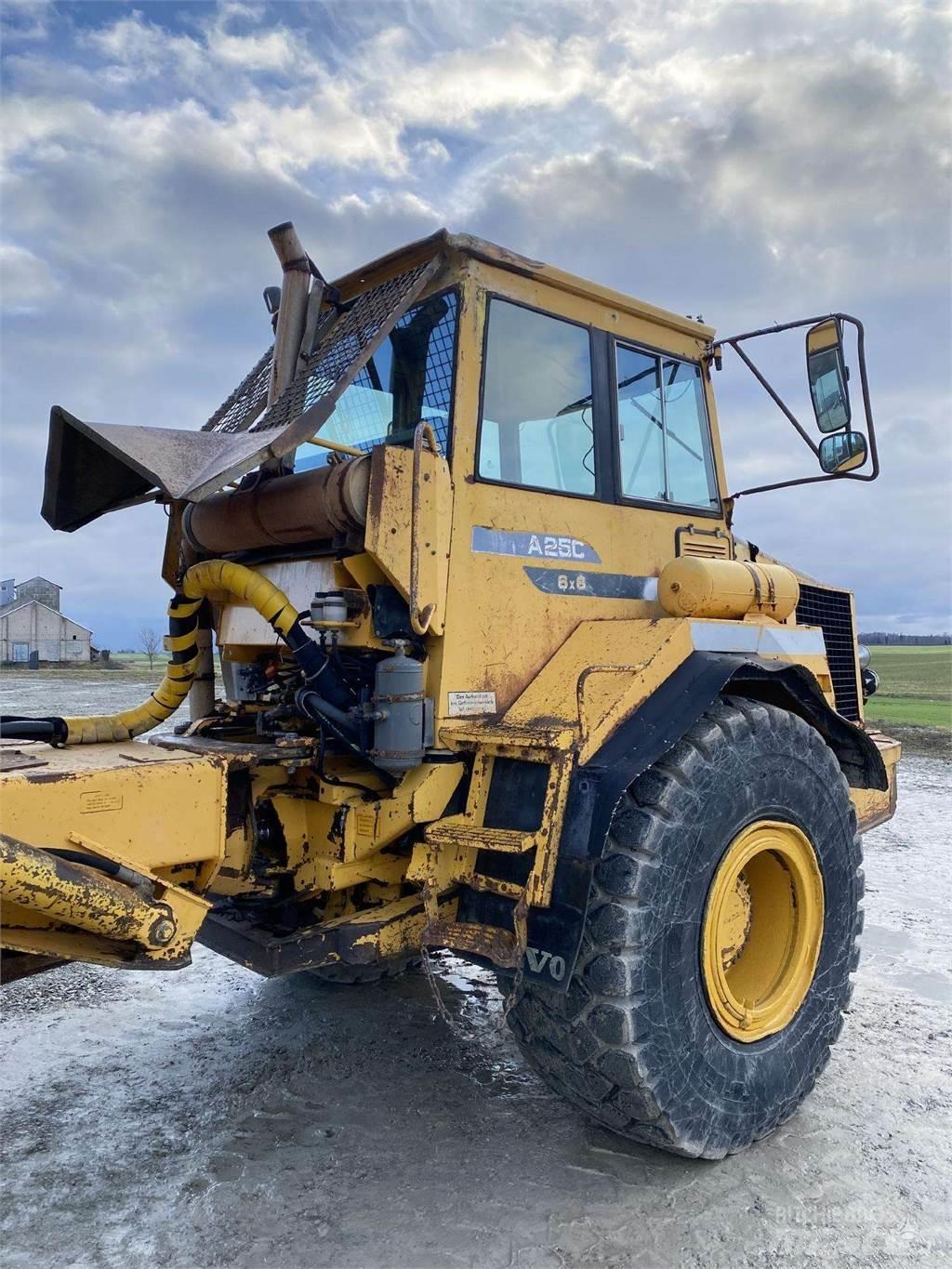 Volvo A25C , Nr.4 铰接式自卸车