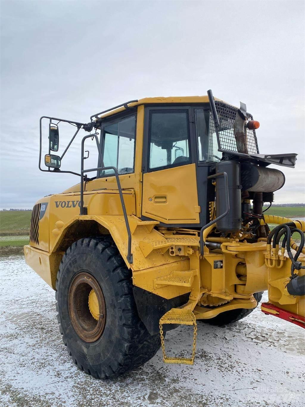 Volvo A25D 铰接式自卸车