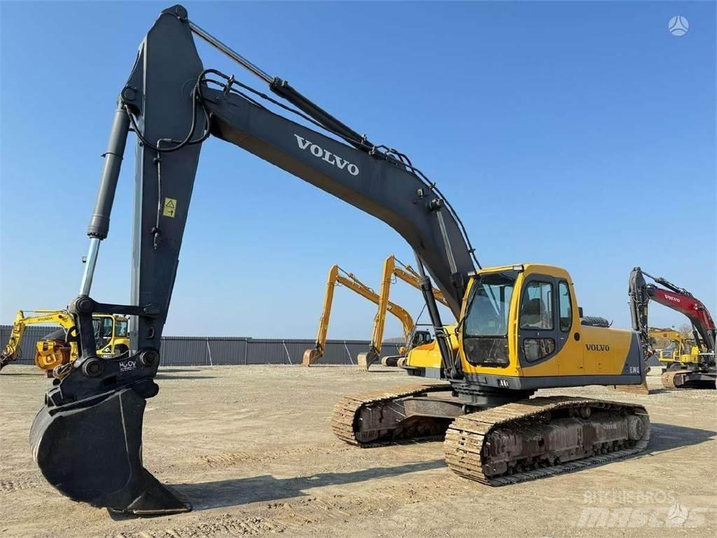 Volvo EC 240 LC 履带挖掘机